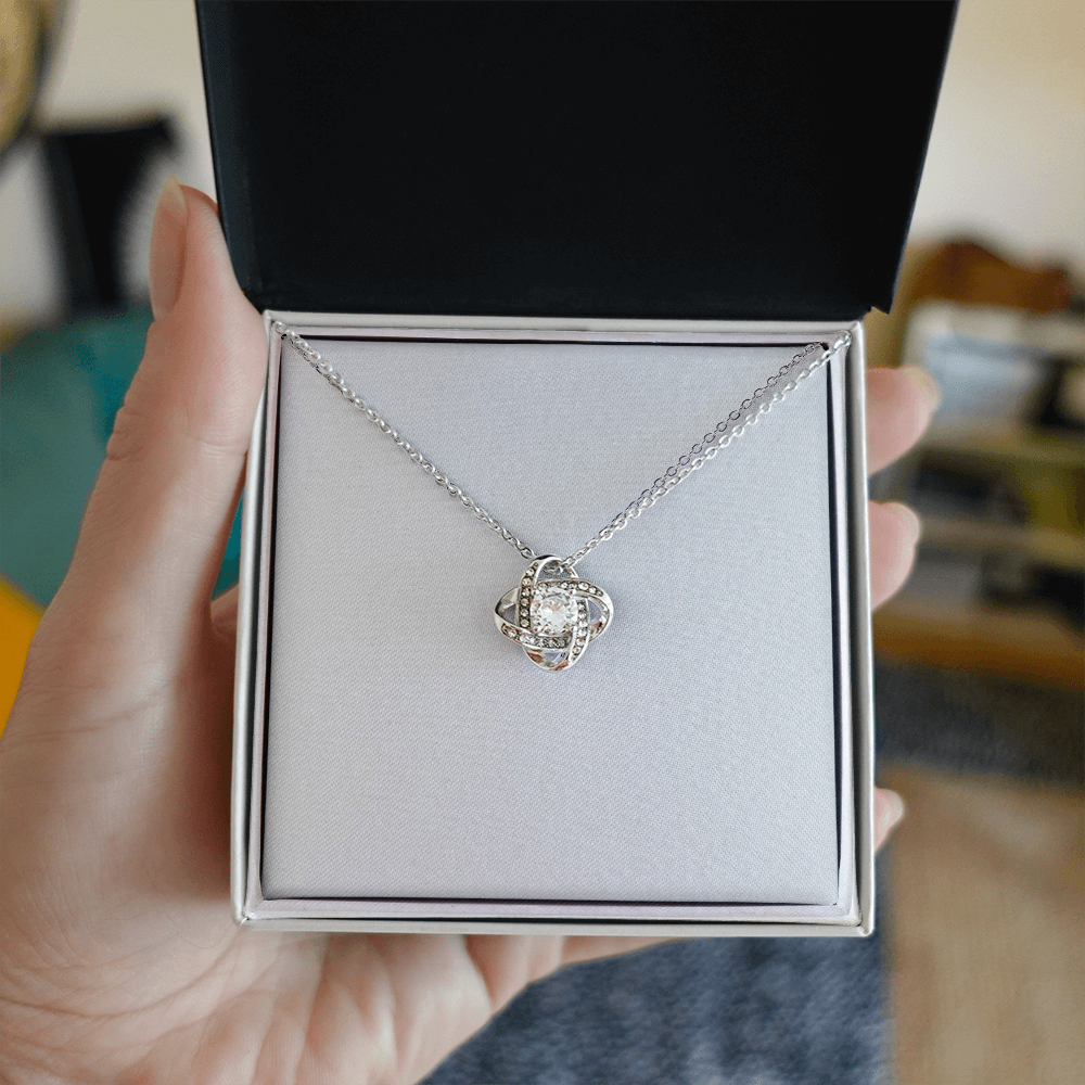 Kosselle Knot Necklace